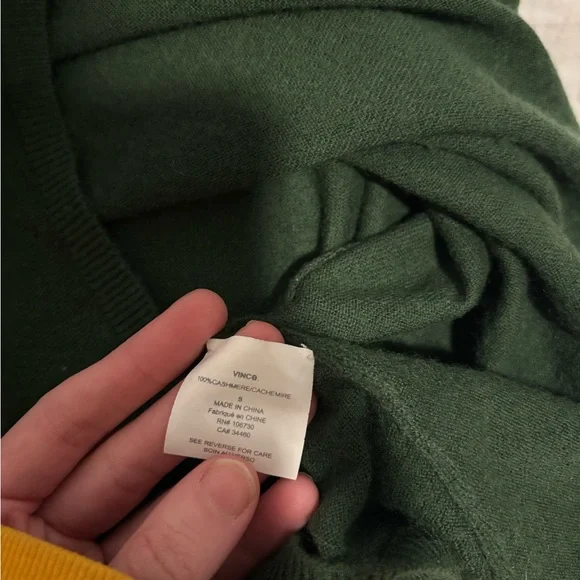 Vince 100% Cashmere Green Crew Neck Sweater small - Picture 3 of 6